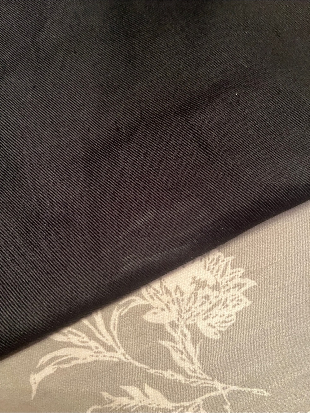 Givenchy Dust Bag set to 2 - Picture 2 of 4